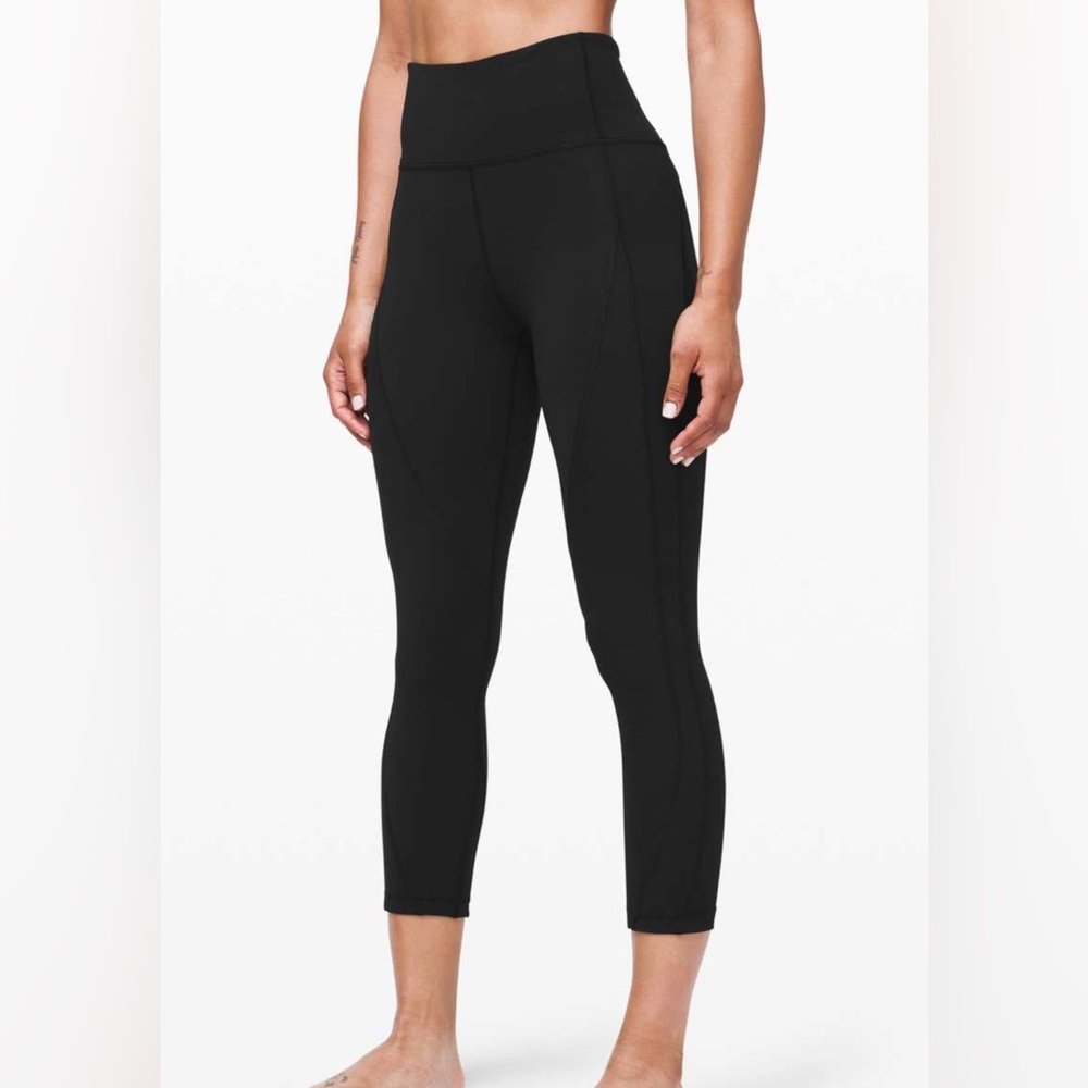 Lululemon Wunder Under Crop *Ribbed 23" Size 4